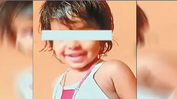 அழுகையை நிறுத்த வாயைப் பொத்திய தந்தை : 2 வயதுக் குழந்தை துடிதுடித்துப் பலி!!