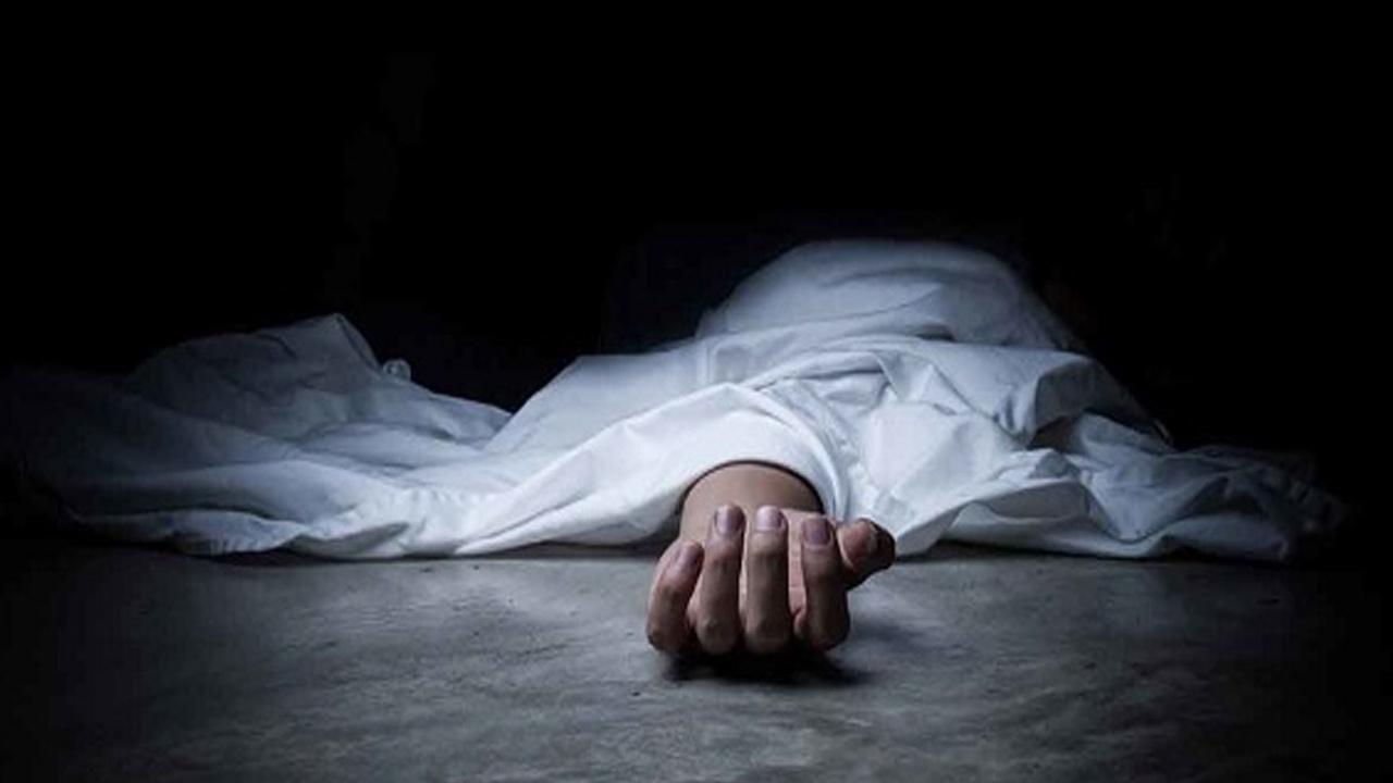 மனைவி, தாயை கொன்று 2 குழந்தைகளுடன் இளைஞர் தற்கொலை!