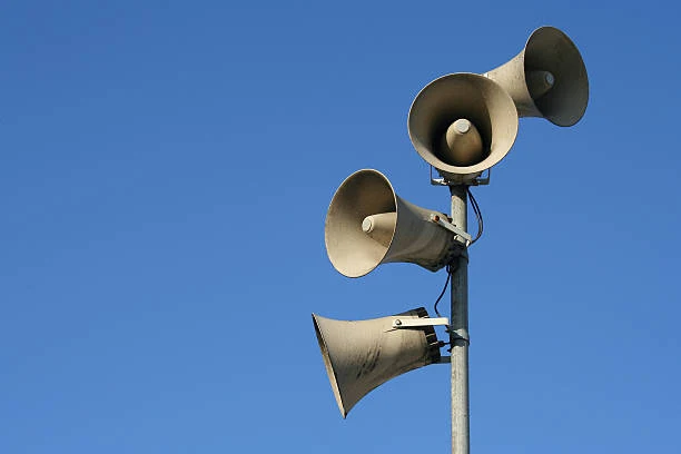 இனி இரவு 10 மணிக்கு பின் ஒலி பெருக்கி பயன்படுத்தி தொந்தரவு செய்தால் கடும் நடவடிக்கை-யாரும் முறைப்பாடு செய்யலாம் உடனே நடவடிக்கை